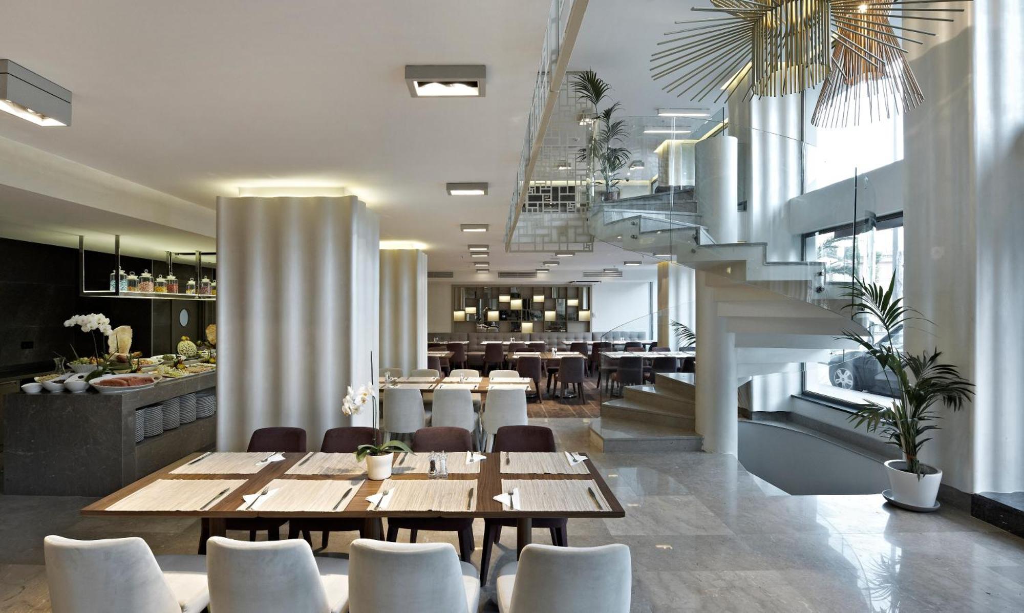 Ramada By Wyndham Istanbul Grand Bazaar Hotel Exterior photo