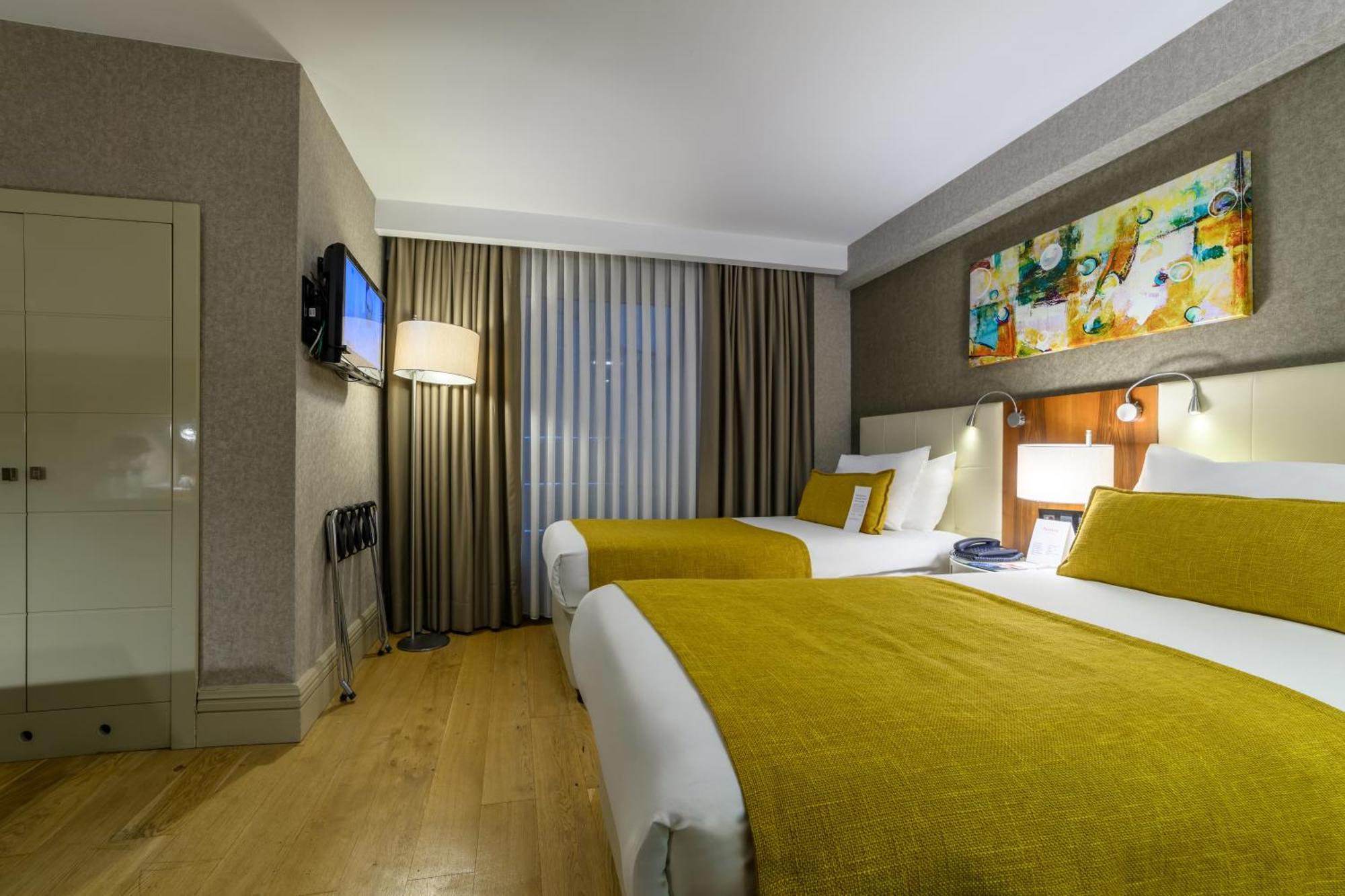Ramada By Wyndham Istanbul Grand Bazaar Hotel Exterior photo
