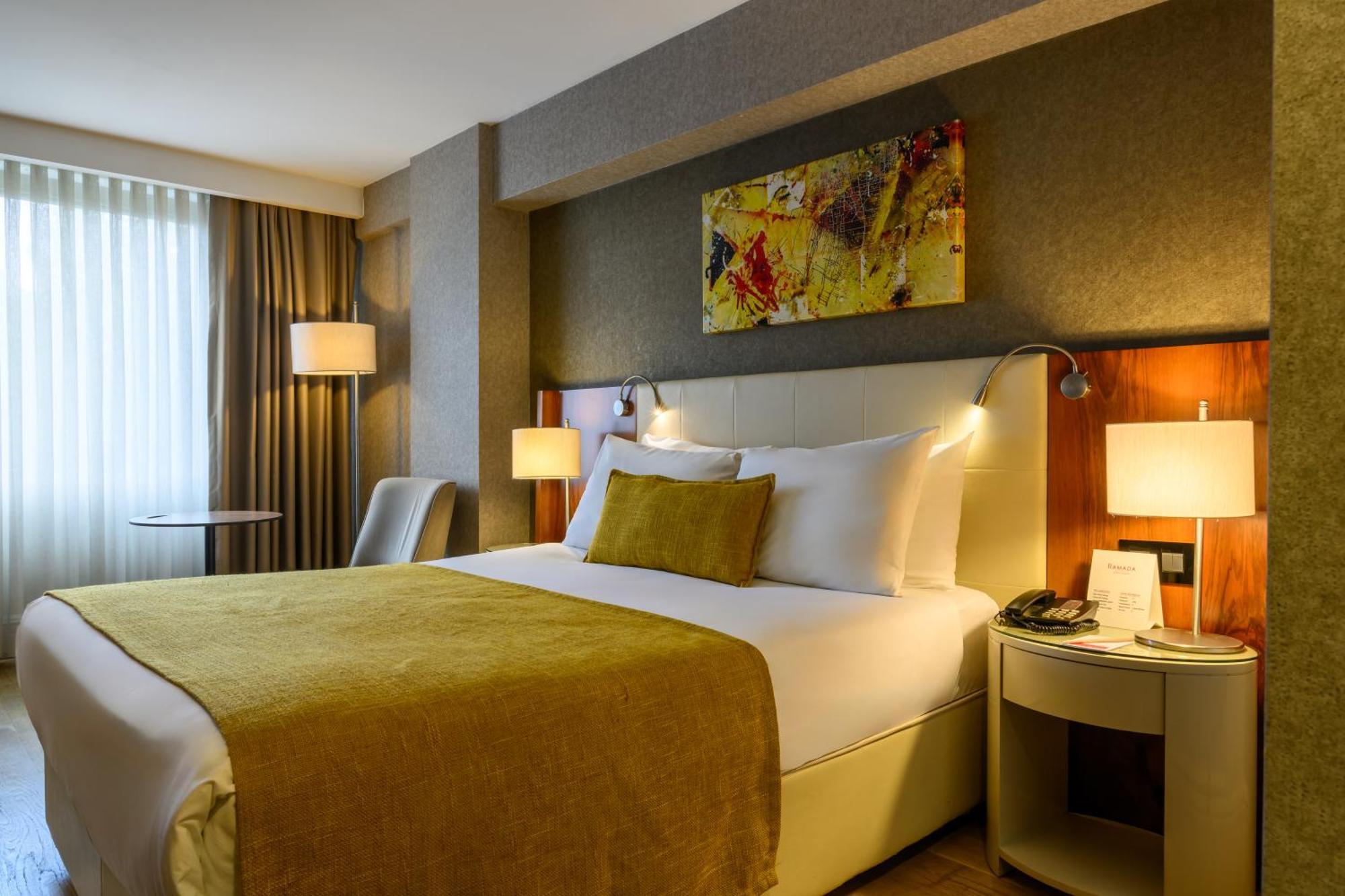 Ramada By Wyndham Istanbul Grand Bazaar Hotel Exterior photo