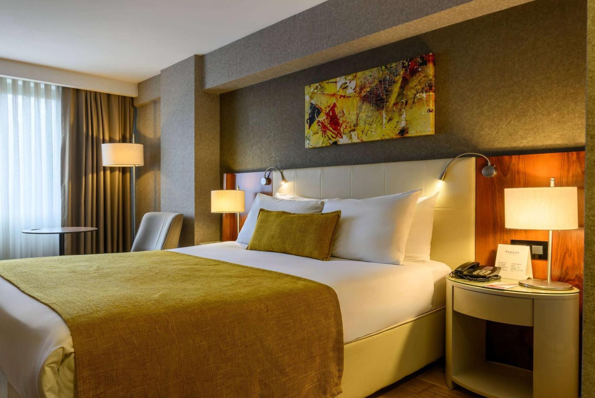 Ramada By Wyndham Istanbul Grand Bazaar Hotel Exterior photo
